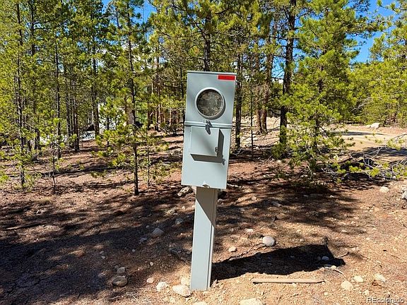 4th image of 360 Peak View Drive