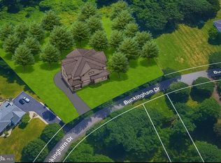 16 Buckingham Dr, Princeton, NJ 08540