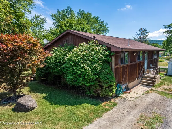 13 Matthew St, Scott Township, PA 18433