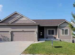 1702 Mesa St, Bellevue, NE 68123