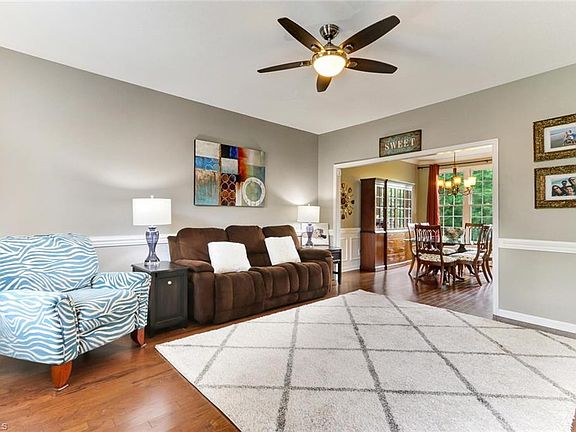5th image of 3005 Southhampton Dr