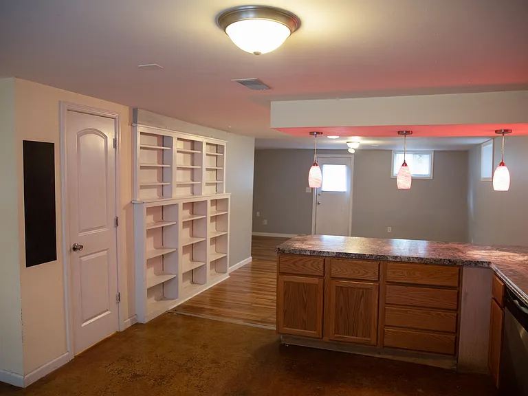 803 N Park St #2 — Photo 3