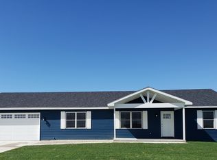 512 Emma Dr, Manteno, IL 60950