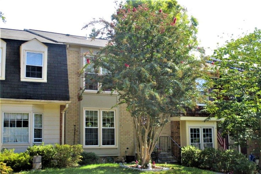 2nd image of 9305 Weathervane Pl