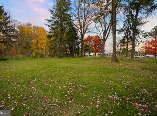 6 Ryan Rd, Cranbury, NJ 08512