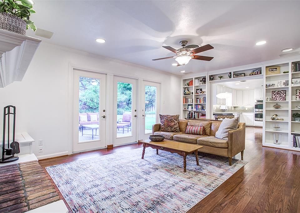 1st image of 3805 Glenwood Dr
