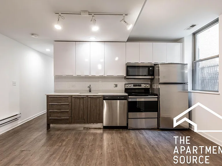 941 W Winona St #111 — Photo 12