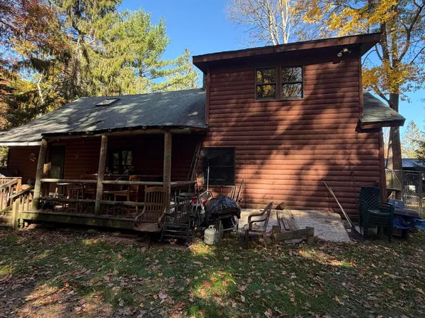 914 State Highway 390, Greentown, PA 18426