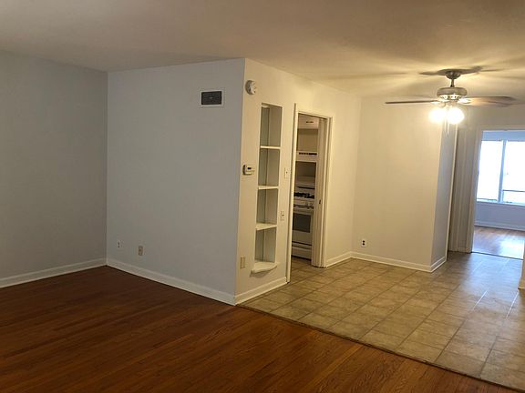 3rd image of 1305 N Harlem Ave #4