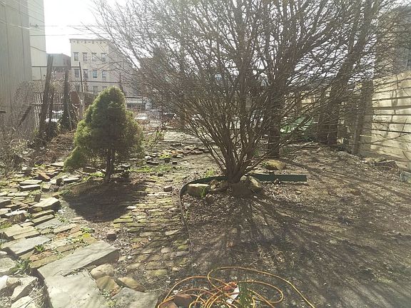 2nd image of 130 Boerum St #1L