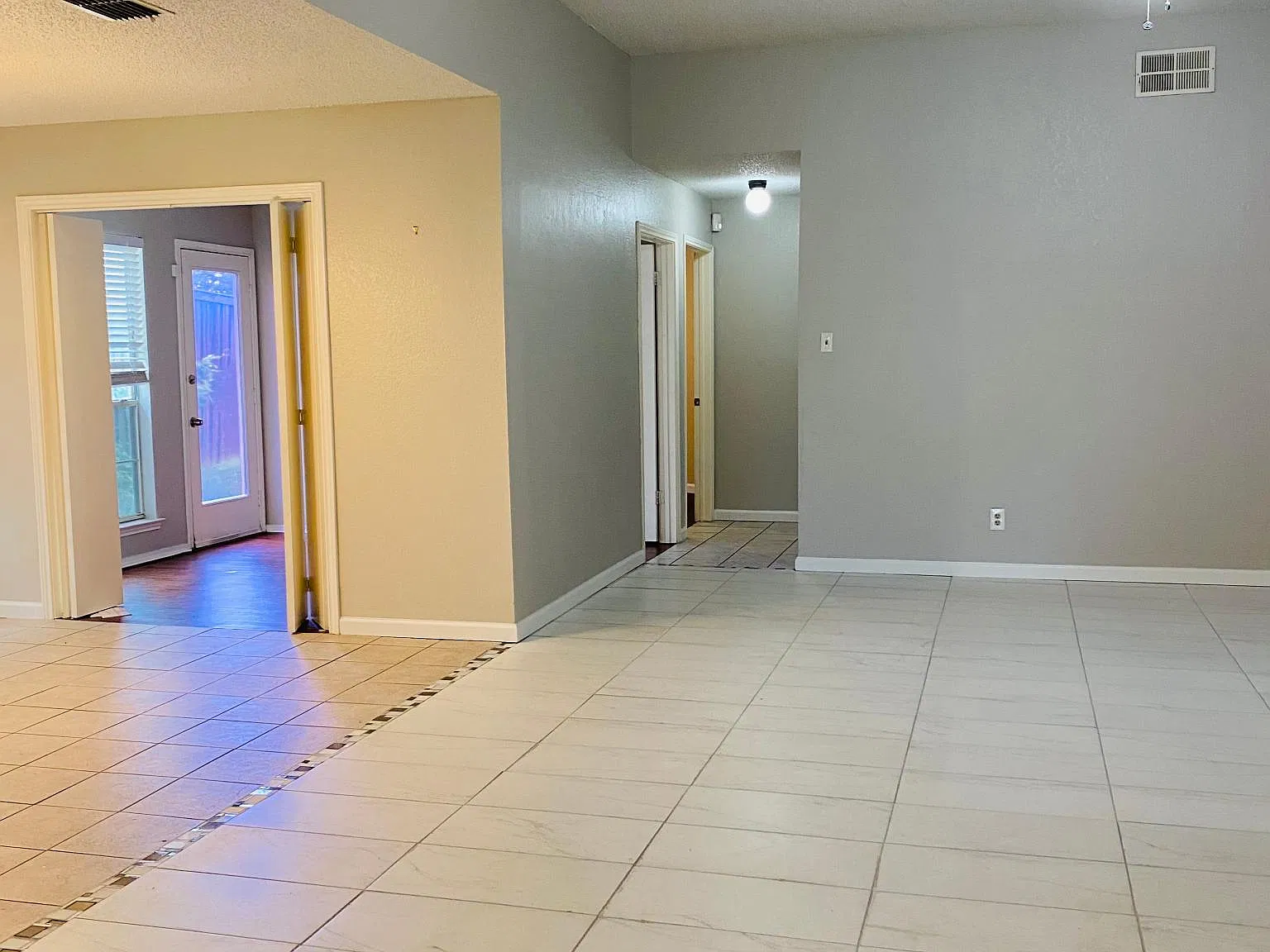 525 Sea Rim Dr — Photo 2