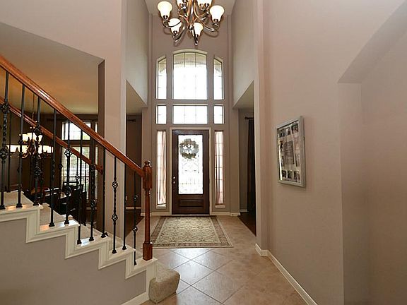 3rd image of 28526 Ravens Prairie Dr
