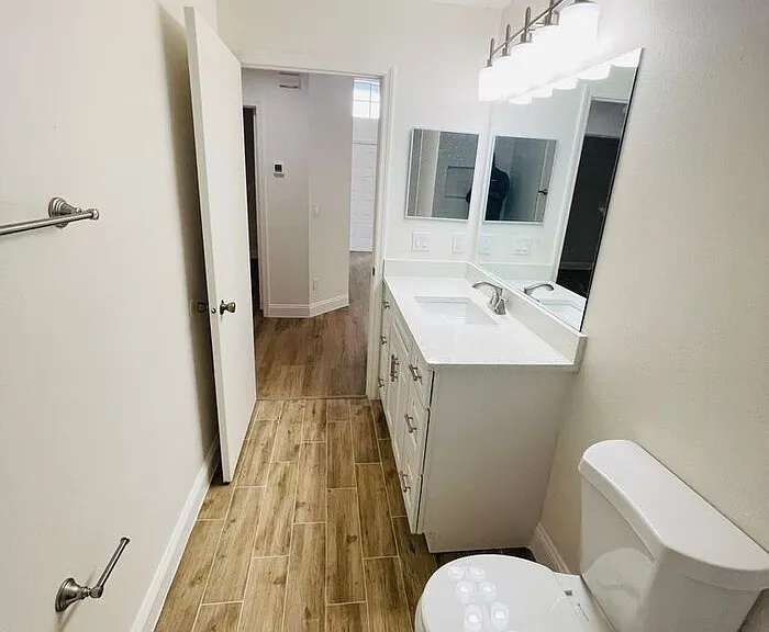 13403 Greenpointe Dr — Photo 15