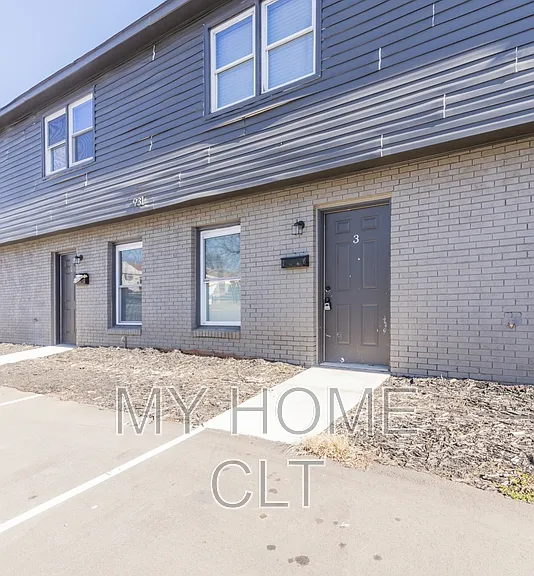 931 Cantwell St #1 — Photo 1