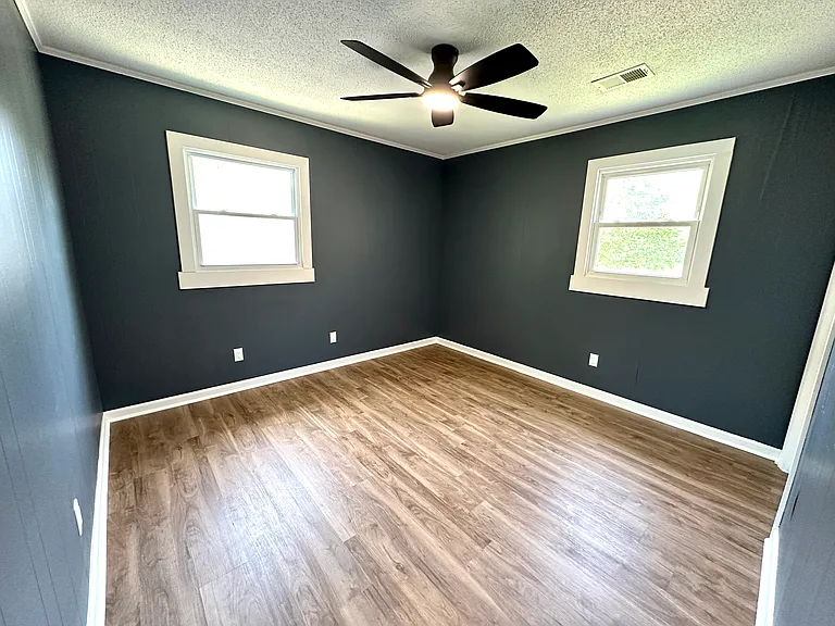 609 Quarry St — Photo 14