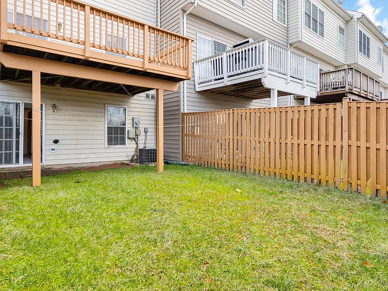 21753 Ladyslipper Sq — Photo 70