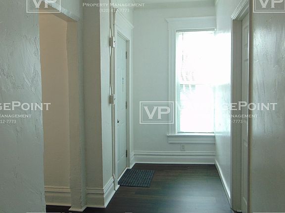 5th image of 503 N Broadway St #11096349