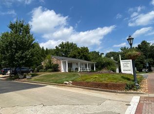 984 Canton St, Roswell, GA 30075