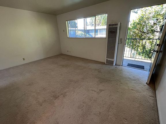 4th image of 4129 El Camino Way APT H