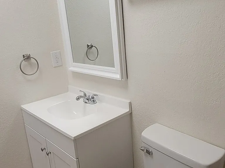 5761 Longview Dr — Photo 21