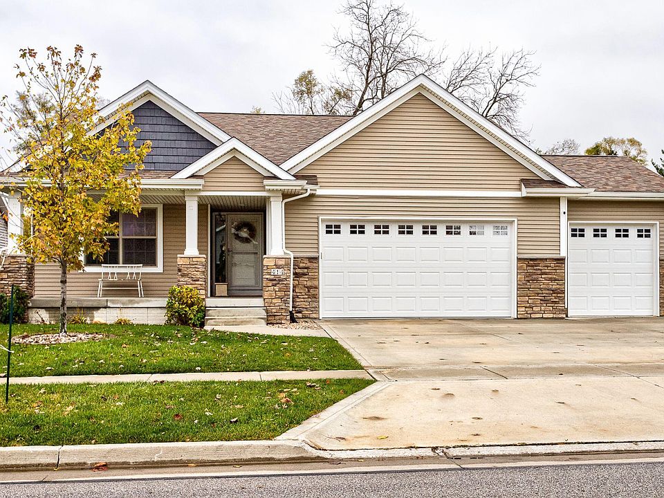 1st image of 414 Sunflower Dr
