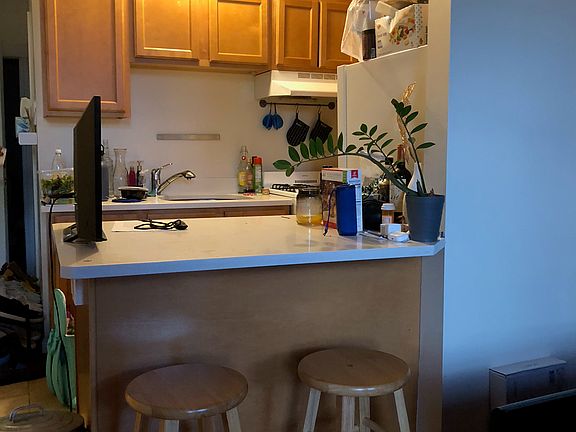 Breakfast bar