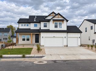 5233 S Paramount Dr #330, Riverdale, UT 84405