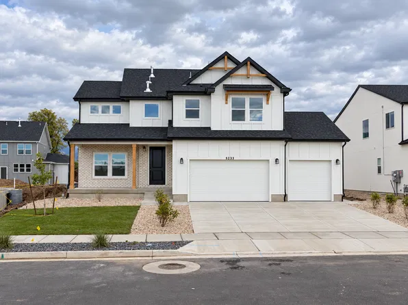 5233 S Paramount Dr #330, Riverdale, UT 84405