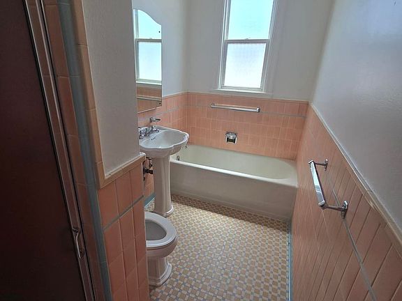 4th image of 1440 Floribunda Ave APT 301