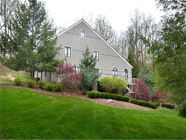 5050 Cole Rd photo 1