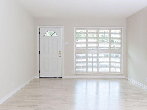 4th image of 7015 Bucknell Dr