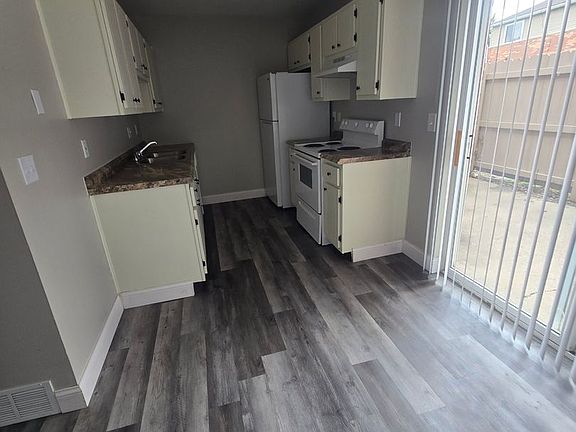 4th image of 3236 N Talbot Ave