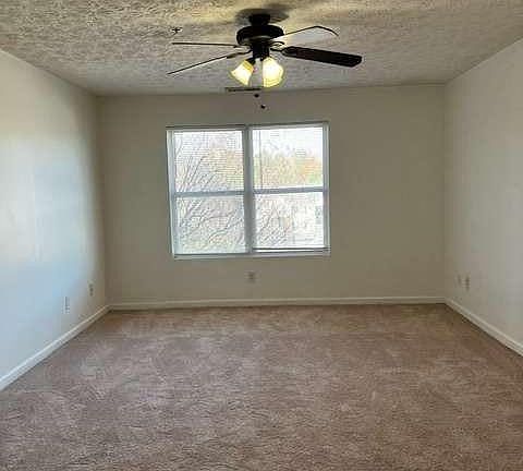 2nd image of 10303 Waldrop Pl