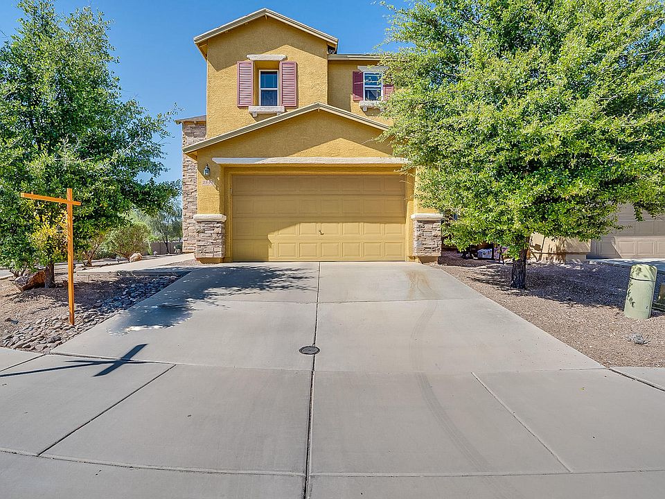 1st image of 2844 W Greenstreak Dr