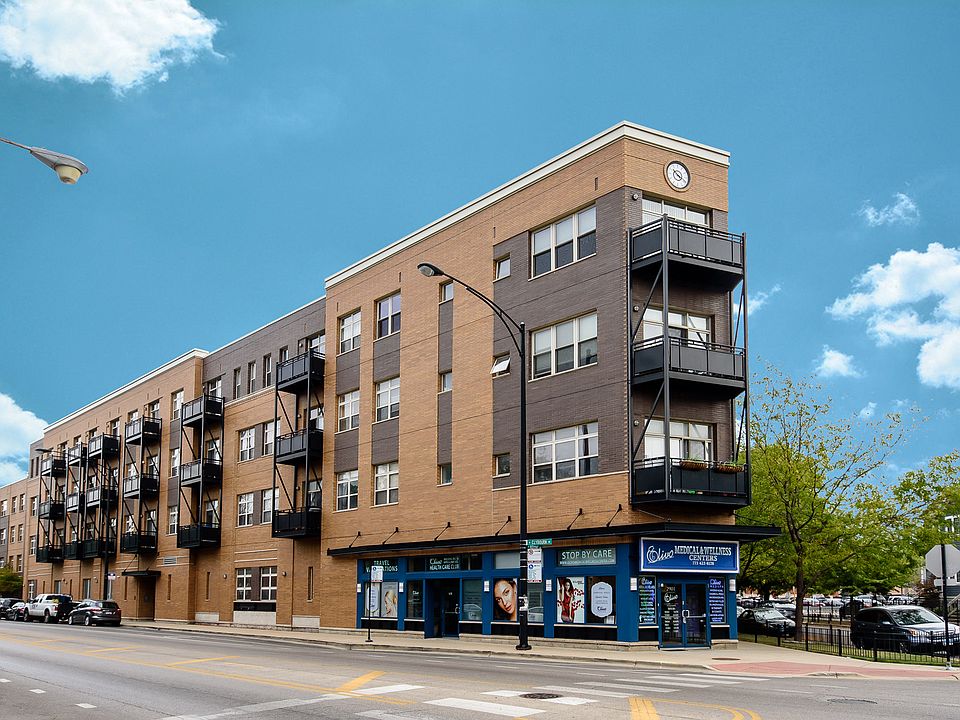 1st image of 2915 N Clybourn Ave Unit 301
