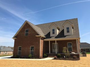 110 Riley Creek Rd, Tullahoma, TN 37388