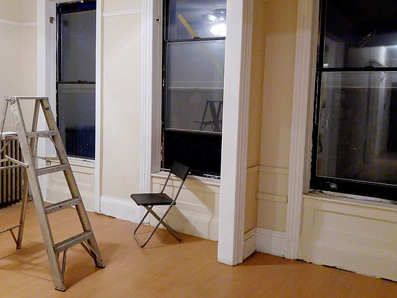2nd image of 324 Livingston St APT 4R