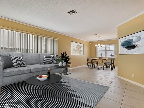 4th image of 7093 Crescent Creek Lane