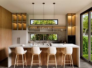 4152 Alton Rd, Miami Beach, FL 33140