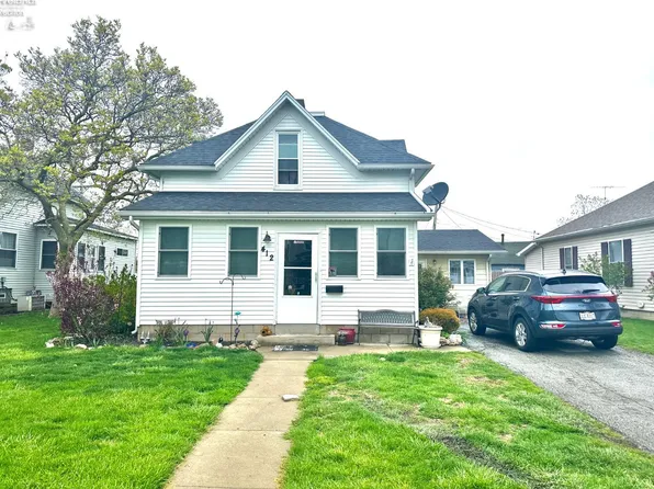 412 W 3rd St, Pt Clinton, OH 43452