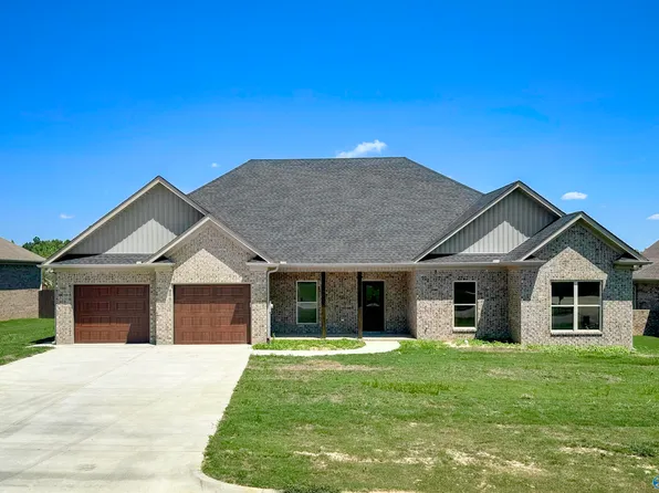 33 Natchez Trce, Trinity, AL 35673