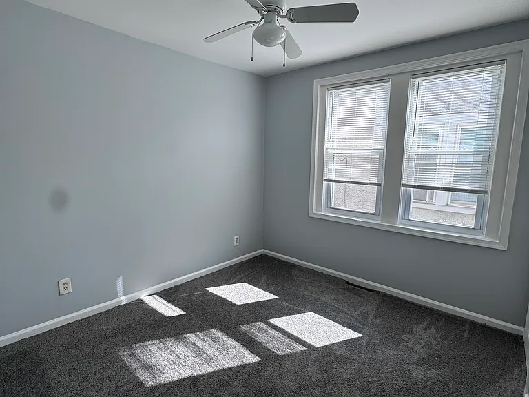 114 Harvey Ave — Photo 5