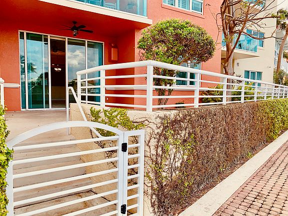 4th image of 2650 Lake Shore Dr Unit 102