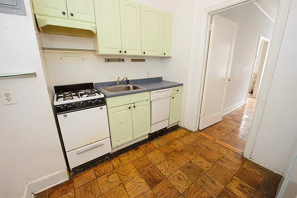 Rented by One Eleven Residential, Inc. | media 48