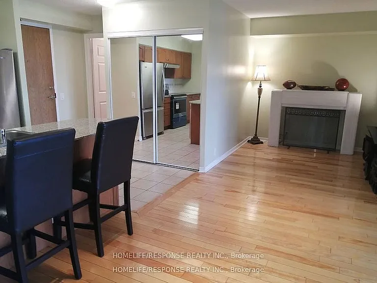 1720 Eglinton Ave E #LPH8 — Photo 23