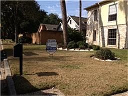 1st image of 4718 Cashel Cir APT B