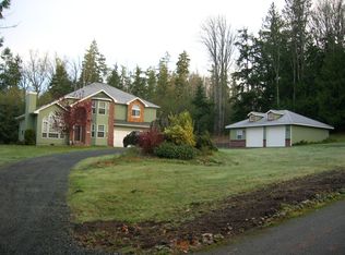 680 W Trillum Pl, Camano Island, WA 98282