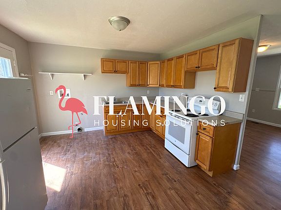 4th image of 978 E Richard Dr