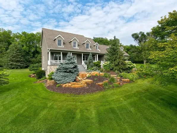 2900 Wear Cir, Long Lake, MN 55356