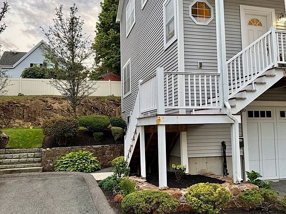 4th image of 10 Milton Ridge Rd #10